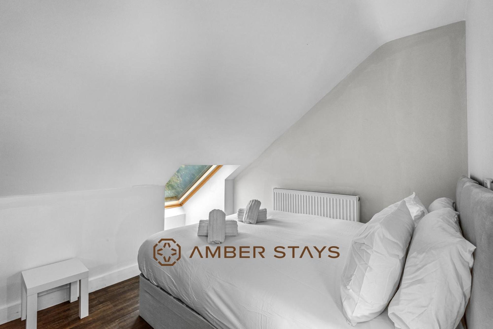 Spacious 5 Bed House In Reading By Amber Stays, Perfect For Business & Contractors, Sleeps 12! Exterior photo